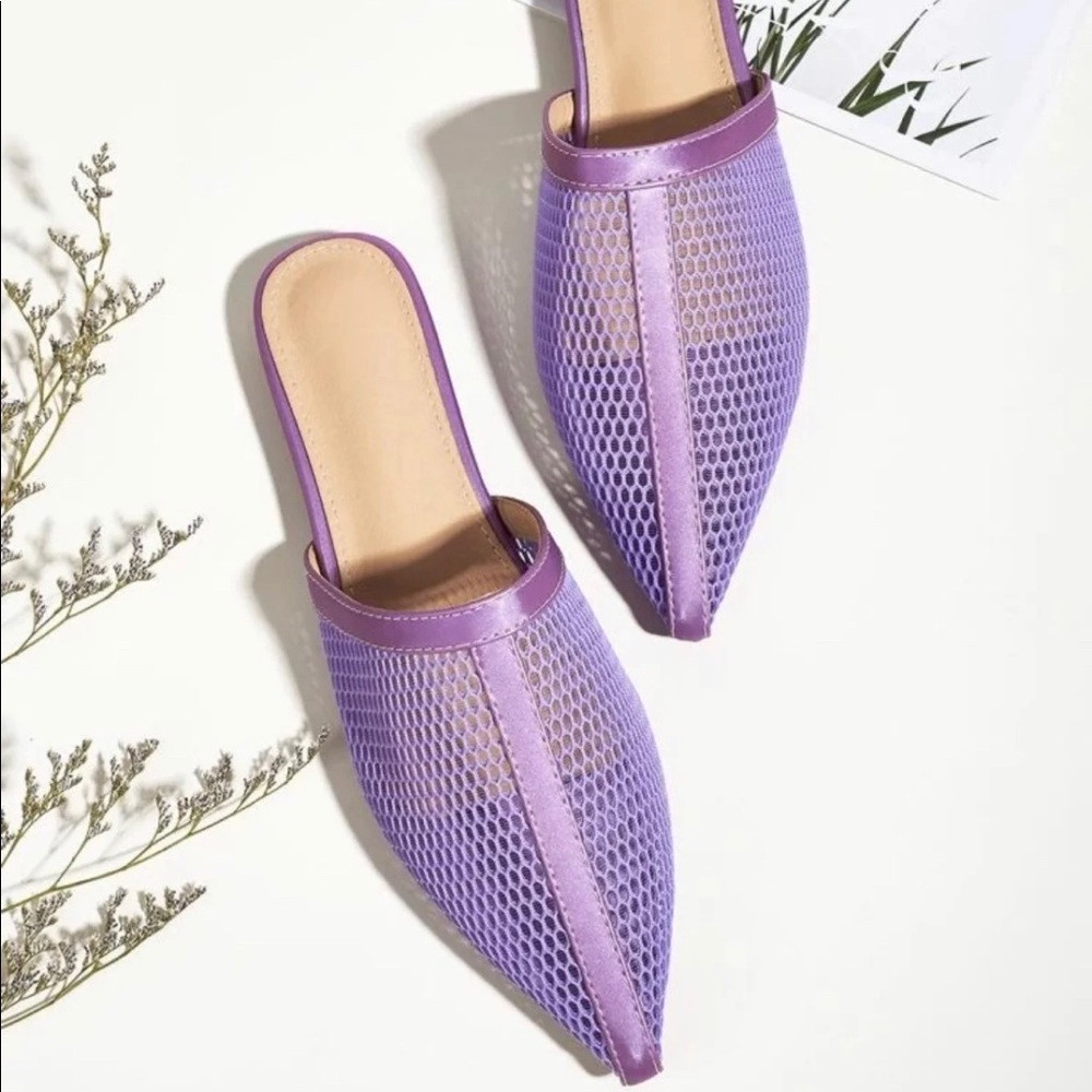 Women’s flat